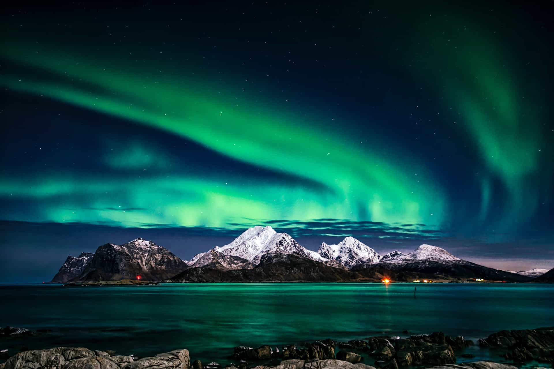 Aurora Austral: Como e Onde Ver a Aurora Polar na Antártica - AtlasWhisper